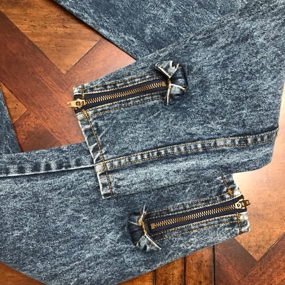 Vestiti Amancio Sportivi High Waisted Acid Wash Jeans with ankle Zip - Picture 6 of 12